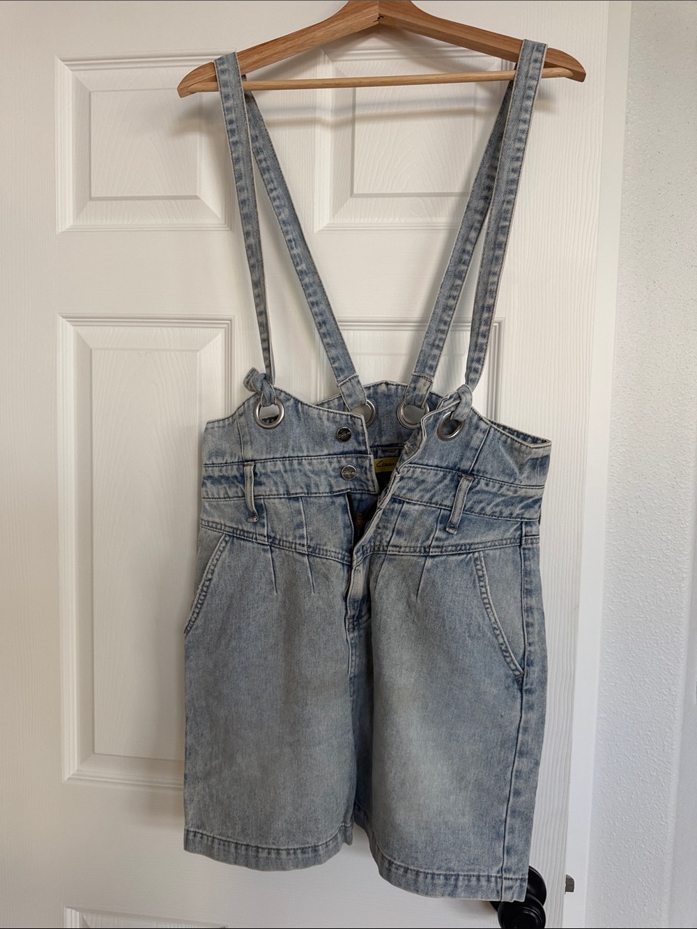 Circus by Sam Edelman Light Blue Acid Wash Denim Short Overalls